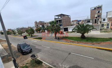 Departamento En Alquiler En Urbanización La Ensenada - Iii Etapa