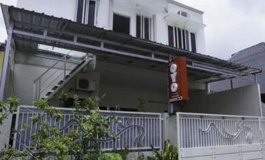 DiJual Cepat Rumah 2 lantai di Simpang Darmo Selatan Surabaya
