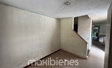 casa en venta en  ditaires. Cod V64975