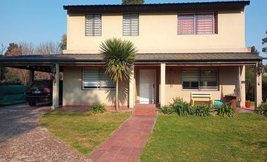 Impecable casa quinta en ubicación de privilegio