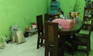 Dijual rumah pesapen Jetis dekat jln raya rajawali cocok buat gudang dan kantor Surabaya*