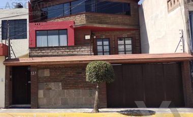 CASA EN VENTA, EN LOMAS ALTAS, TOLUCA