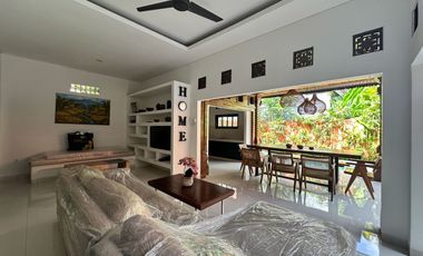 For Sale Charming Balinese-Style Villa in Ubud