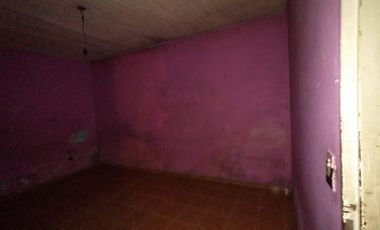 AMPLIO PH DE 3 AMBIENTES CON COCHERA, 2 DORMITORIOS, LIVING COMEDOR, COCINA Y BAÑO.