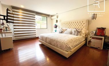 casa en venta en el poblado. Cod V11138