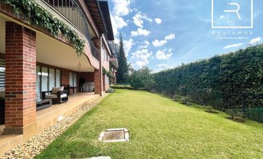 casa en venta en el poblado. Cod V11138