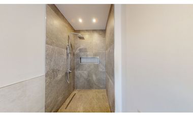 Casa cuatro ambientes. Parque. Rumencó Joven. Venta.