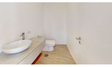 Casa cuatro ambientes. Parque. Rumencó Joven. Venta.