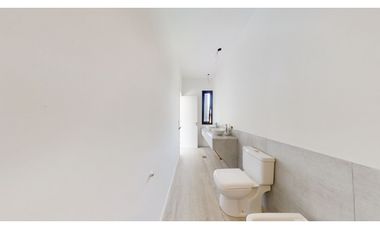 Casa cuatro ambientes. Parque. Rumencó Joven. Venta.