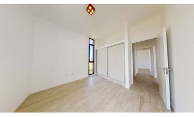 Casa cuatro ambientes. Parque. Rumencó Joven. Venta.