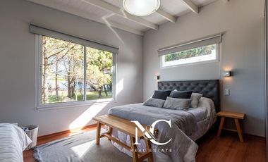 Casa en  alquiler temporario para 14 personas 50 mts del mar en Costa Esmeralda