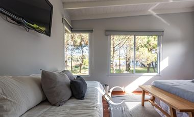 Casa en  alquiler temporario para 14 personas 50 mts del mar en Costa Esmeralda