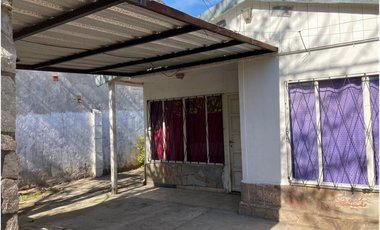 CASA EN VENTA/ LADO RIO RETASADA