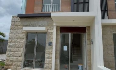 Rumah Baru Greenland Menganti Cluster Garbera