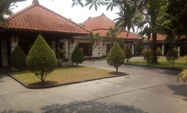 Rumah Bambu Apus Cipayung Jakarta Timur Dekat Taman Mini