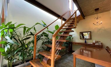 Casa en La Lomada, Pilar