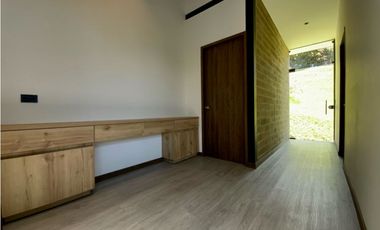Venta Casa Campestre NUEVA Independiente El Retiro
