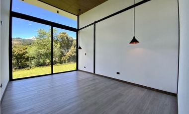 Venta Casa Campestre NUEVA Independiente El Retiro