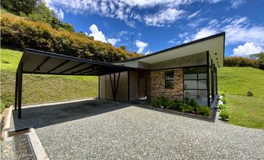 Venta Casa Campestre NUEVA Independiente El Retiro