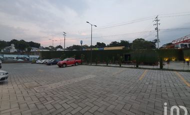 Local en renta para Minisuper de 180m2 Planta Baja frente a CINETIX Plaza Orquídeas Coatepec, Ver.