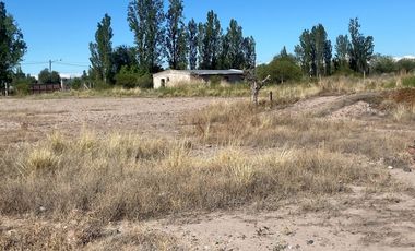 Campo de 3 has ingreso por calle  Vargas y Castro Barros Maipu