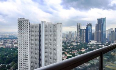 TIMELESS FULLY FURNISHED 4-BEDROOM UNIT WITH BALCONIES FOR SALE/RENT IN ELIZABETH PLACE