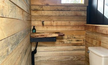 Casa en Venta en 5.000m2 de terreno con cabaña y quincho. Altos de Cobquecura.