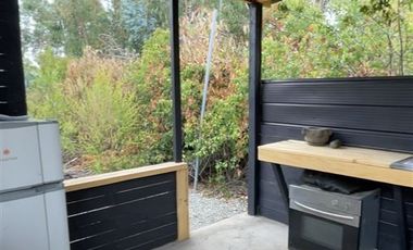 Casa en Venta en 5.000m2 de terreno con cabaña y quincho. Altos de Cobquecura.