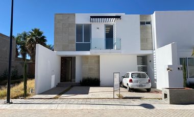 CASA EN VENTA EN PRIVADA AL NORPONIENTE DE AGUASCALIENTES