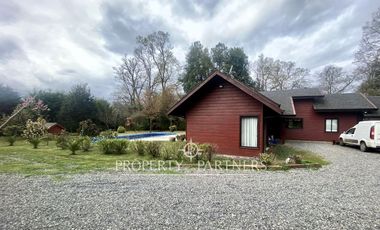 Acogedora Casa en terreno privilegiado