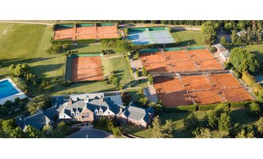 EXCELENTE CASA A ESTRENAR EN PILAR BARRIO LA CALESA!!