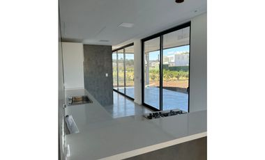 EXCELENTE CASA A ESTRENAR EN PILAR BARRIO LA CALESA!!
