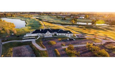 EXCELENTE CASA A ESTRENAR EN PILAR BARRIO LA CALESA!!