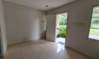 Dijual /Disewakan Rumah Cluster Azura C1 Vanya Park BSD City Tangerang Selatan Murah Strategis Nyaman