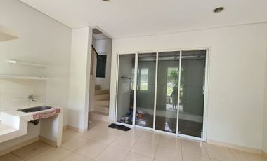 Dijual /Disewakan Rumah Cluster Azura C1 Vanya Park BSD City Tangerang Selatan Murah Strategis Nyaman