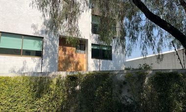 Casa en Condominio con Jardín y Buenos Espacios y Excelentes Acabados