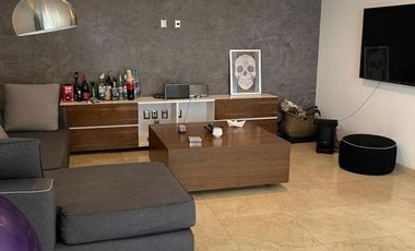 Casa en Condominio con Jardín y Buenos Espacios y Excelentes Acabados