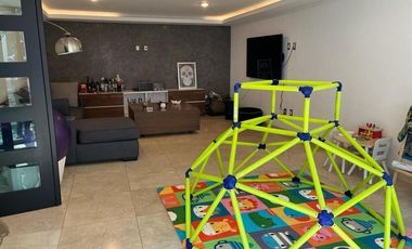 Casa en Condominio con Jardín y Buenos Espacios y Excelentes Acabados