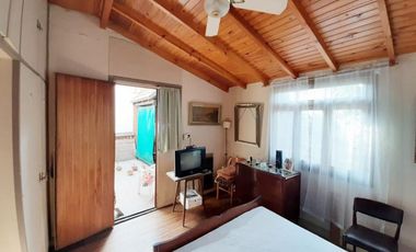 Venta casa 6 Ambentes con cochera - Villa Pueyrredon