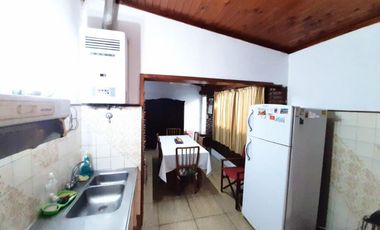 Venta casa 6 Ambentes con cochera - Villa Pueyrredon