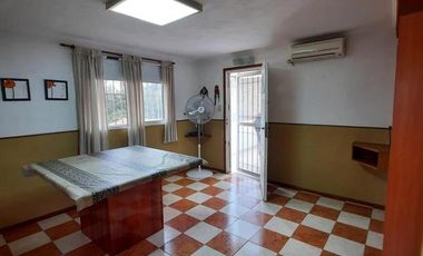 VENTA DE CASA 7 AMBIENTES EN REMEDIOS DE ESCALADA