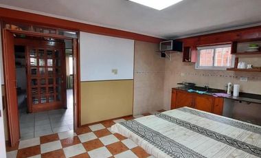 VENTA DE CASA 7 AMBIENTES EN REMEDIOS DE ESCALADA