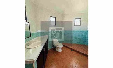 Casa Céntrica en Venta. Coatepec