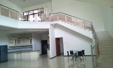 Disewakan Rumah Nyaman Dalam Cluster Lokasi Di Jl. Kenanga, Ampera, Jakarta Selatan