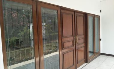 Disewakan Rumah Nyaman Dalam Cluster Lokasi Di Jl. Kenanga, Ampera, Jakarta Selatan