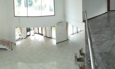 Disewakan Rumah Nyaman Dalam Cluster Lokasi Di Jl. Kenanga, Ampera, Jakarta Selatan