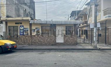 Casa Esquinera en Venta en Sauces 6 norte Guayaquil GabR
