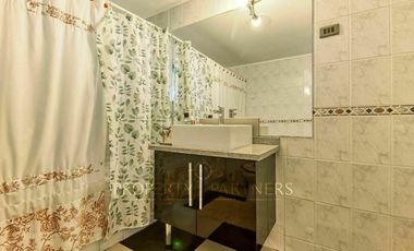 Amplia casa en Jardines del Sur, con vista maravillosa