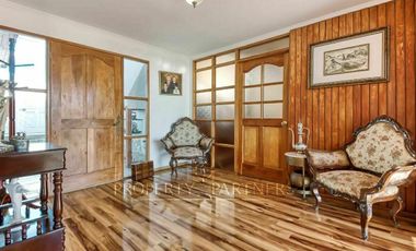 Amplia casa en Jardines del Sur, con vista maravillosa