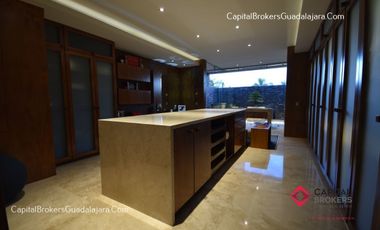Casa de Lujo Con alberca Colinas de San Javier Guadalajara
